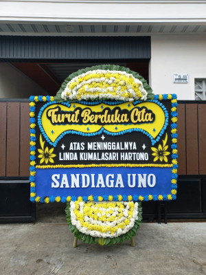 Papan Bunga Duka di Manggelum